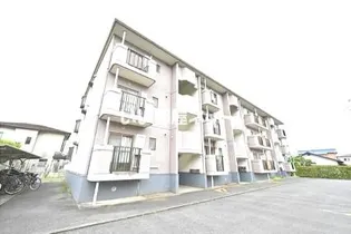 エスティアの画像