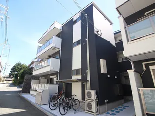 F ASECIA CAROの画像