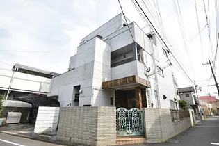 東京都調布市菊野台2【マンション】の外観