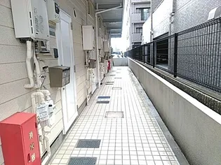 ローズアパートB棟F13B【1階】の地図