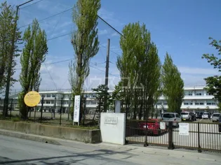 ローズアパートB棟F13B【1階】の周辺