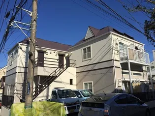 ポートヴィラ【2階】の外観