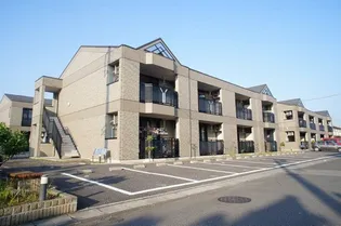 クローバーハウスB【2階】の外観