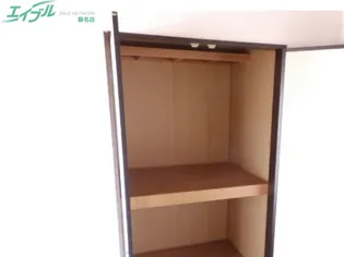 TOWNY里【2階】の内装