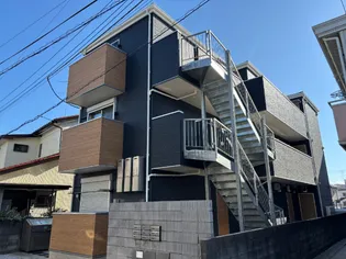 Bleu Fonce【3階】の外観