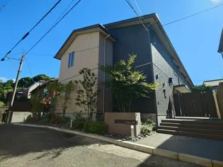 シャーメゾン上田中の画像