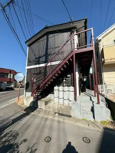 ファイブ鶴巻【2階】の外観