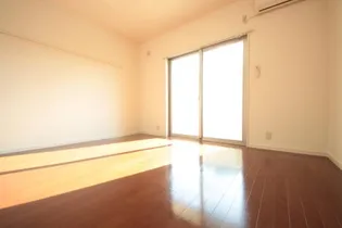 プレジデント川内【1階】の外観