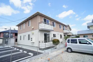 シャーメゾン愛子中央【1階】の外観