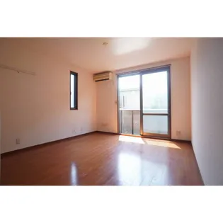 メゾン・ド・クレール【1階】の居間