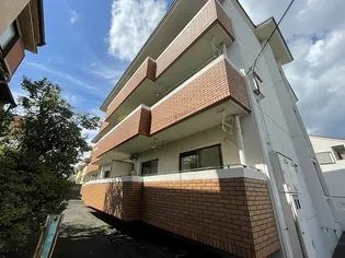 レジデンスクロダ【3階】の外観