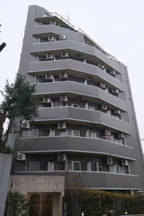 東京都新宿区下落合4【マンション】の外観