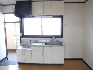 コーポアイシ 201【2階】のキッチン