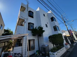 ラ・カーサ・ツリートップス【1階】の外観