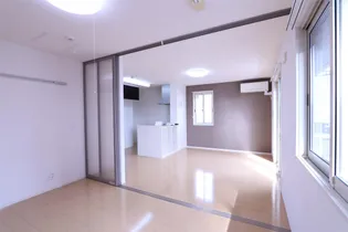 エルモアIII【2階】の居間