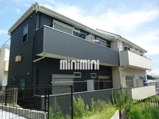 エミューズコートの画像