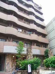 東京都新宿区上落合2【マンション】の外観