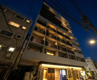 東京都新宿区早稲田鶴巻町【マンション】の外観