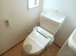 Y’sAP厨川の内装