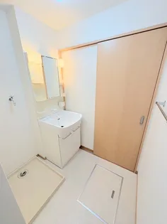 ヴィルセーヌ B【2階】の内装