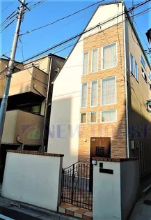 東京都新宿区袋町【一戸建】の外観