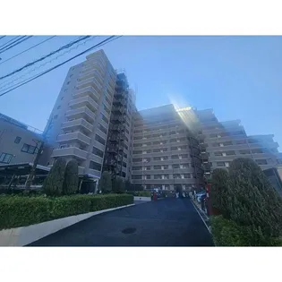 ホワイトハウス・シェアルーム本厚木【6階】の外観