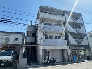 和泉ビル【3階】の外観