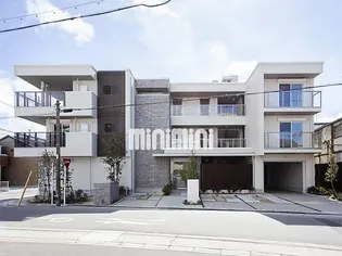 Showa Base【1階】の外観