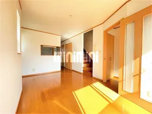 メゾネット川越【1階】の居間