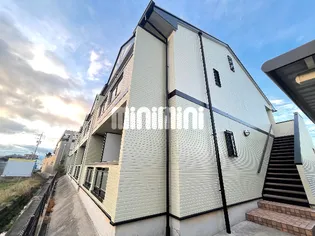 ア・ラ・モード【1階】の外観