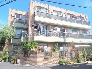 ポルテボヌール【2階】の外観