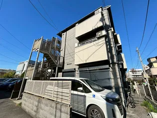 セレッソ【2階】の外観