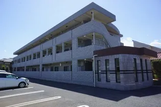 エル ファーレBの画像