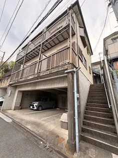 ピースフル坂下【2階】の外観