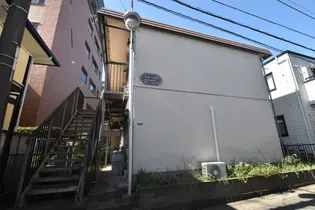 コーポジュネス【2階】の外観