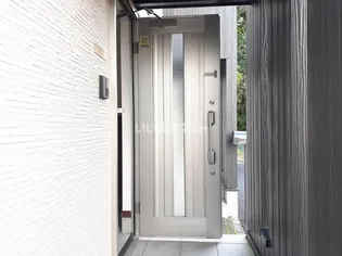 ハイムSweetPea 2号館【1階】の玄関