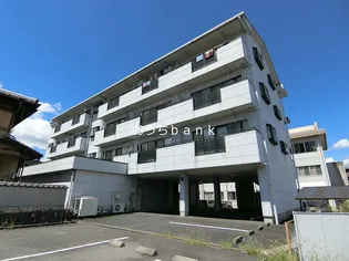 ウェイクフォレストプレイス【3階】の外観