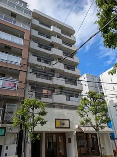 ローヤルマンション【6階】の外観