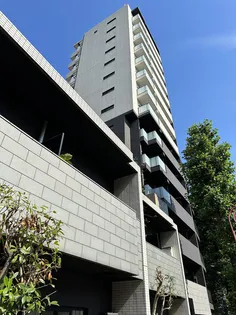 東京都港区南青山1【マンション】の外観