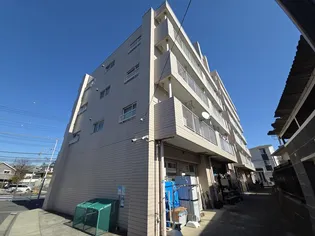 スーヴラン寺前の画像
