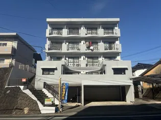 ファースト池田【1階】の外観