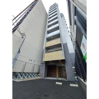 東京都中野区新井1【マンション】の外観