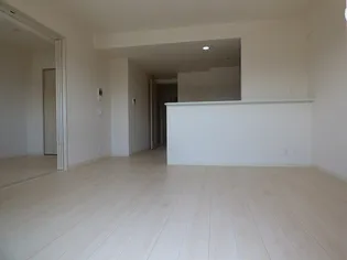 ファーストポイント東比恵【3階】の居間