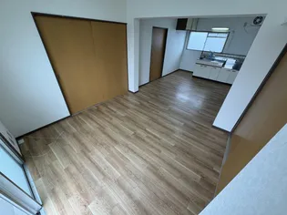 金丸マンション【4階】の居間