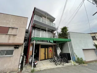 ラ マドレー甲子園の外観