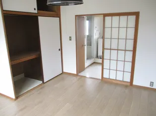 シティハイムハヤサカ【2階】の内装