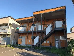 シャトルくどう【1階】の外観