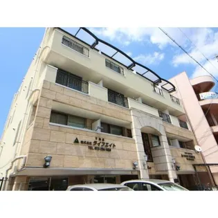 メープルコート【3階】の外観