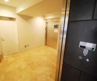 東京都千代田区神田三崎町3【マンション】の外観