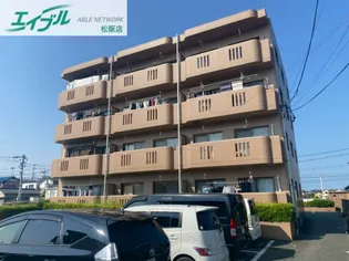 グランホワイエシャトレ B棟【1階】の外観